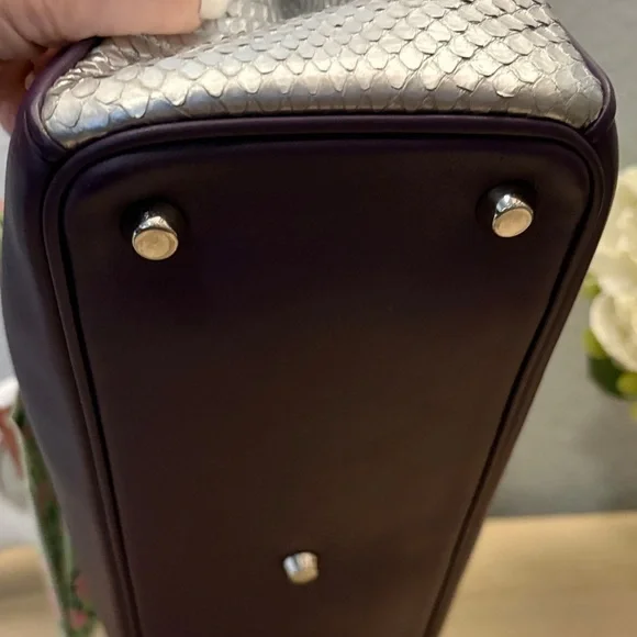 Beautiful Dior Tri-color Handbag with Crossbody Strap (medium) EUC with COA - Picture 6 of 16